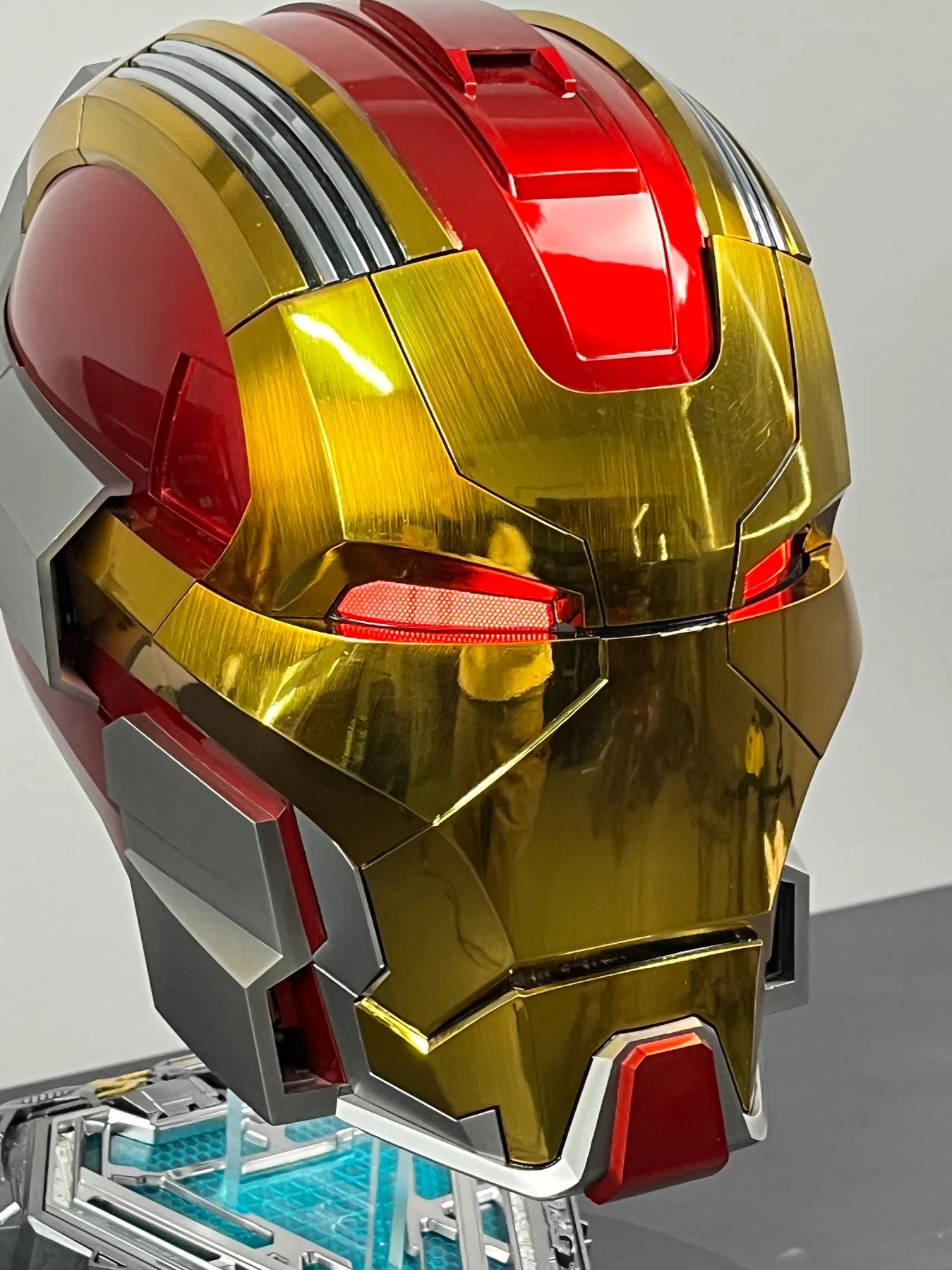 Iron Man Mark 17 Helmet Life Size Wearable Replica