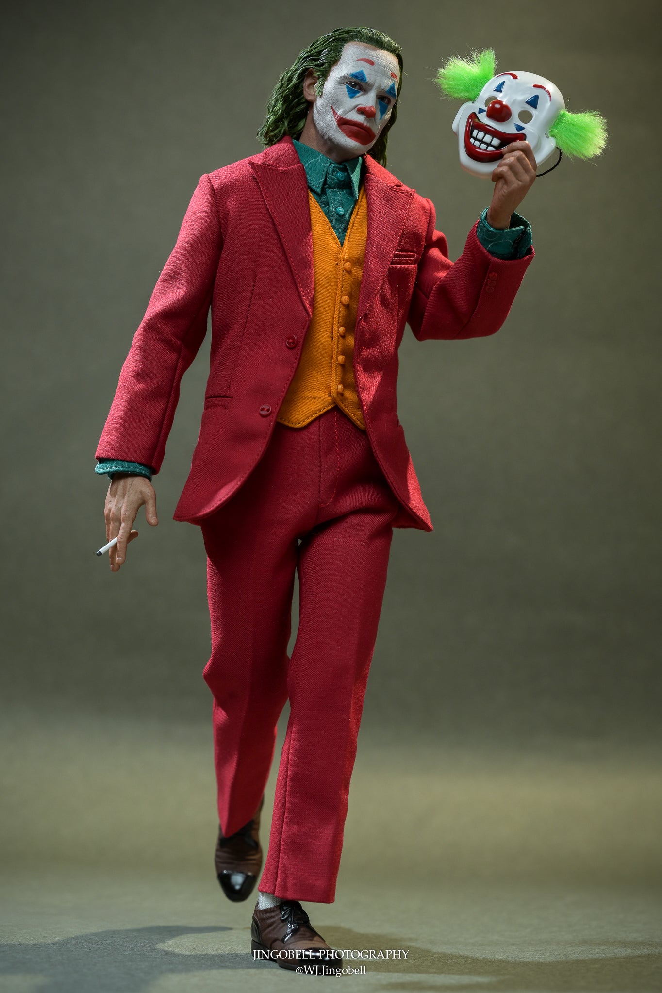 Hot Toys The Joker 2019 Joker (Artisan Edition) 1/6 Scale Collectible Figure DX43AE