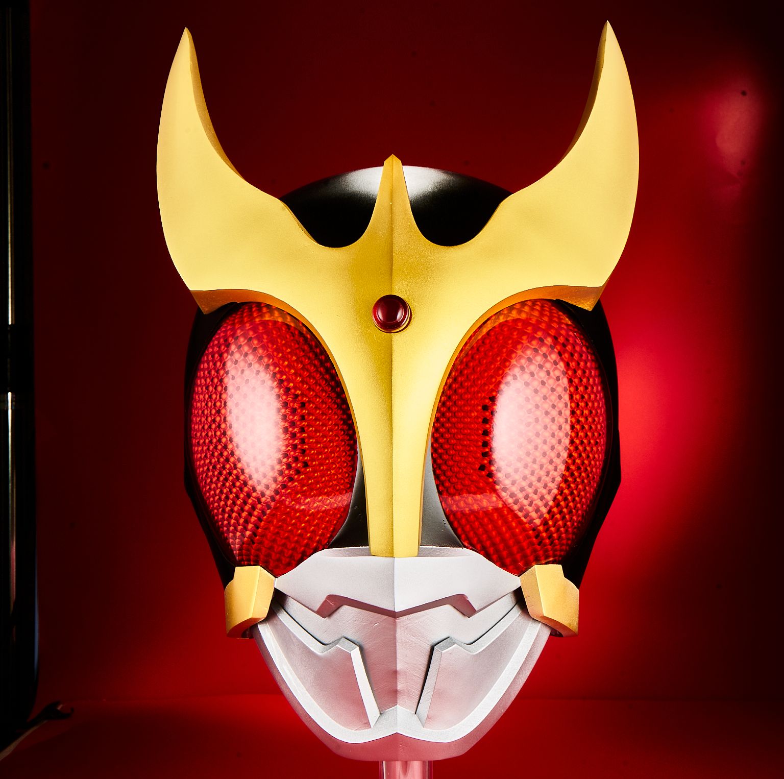 Kamen Rider Kuuga Helmet Life Size Replica