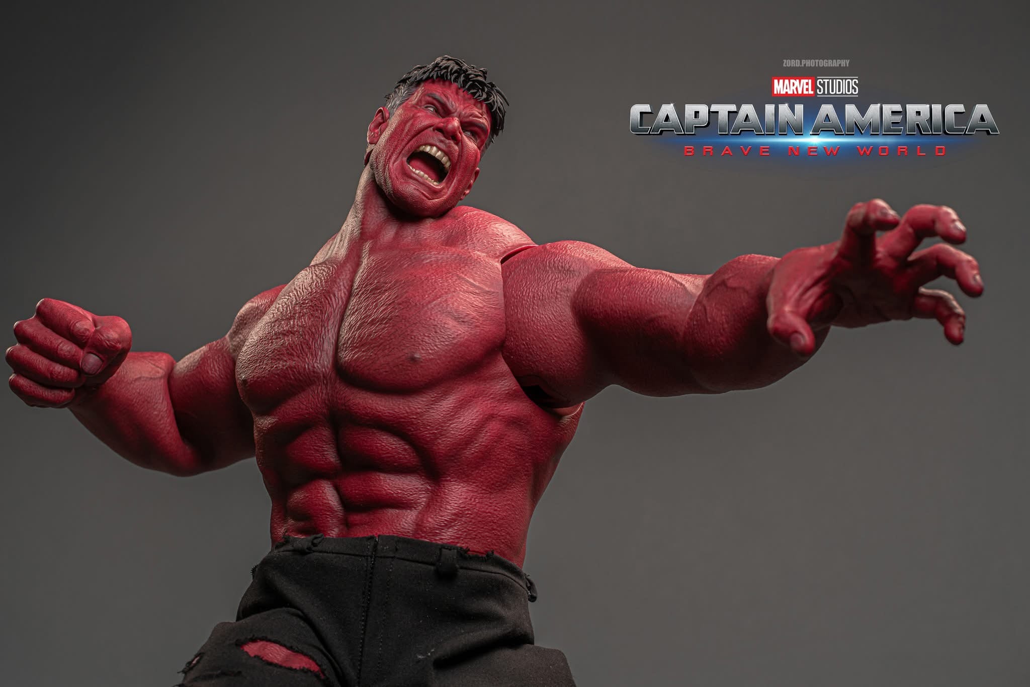 Hot Toys Captain America: Brave New World Red Hulk 1/6th Scale Collectible Figure MMS797