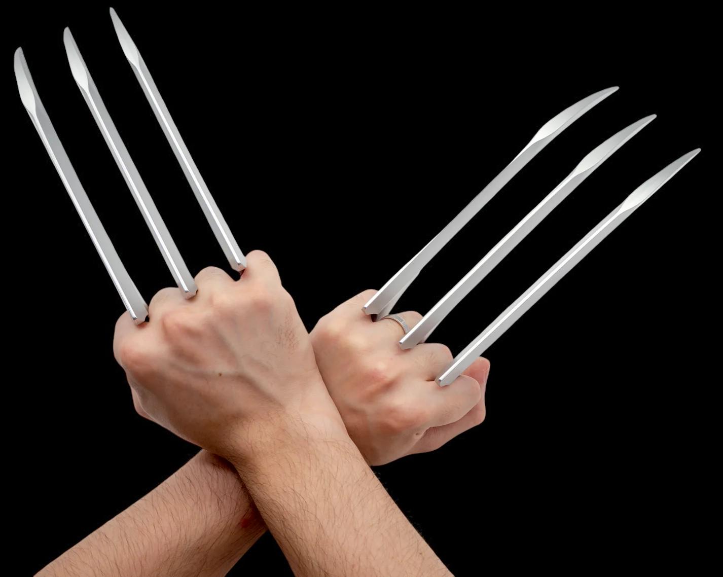 The Wolverine Life-Size Collectible The Wolverine Claws ( Plastic Claws) The Wolverine movie replica handmade