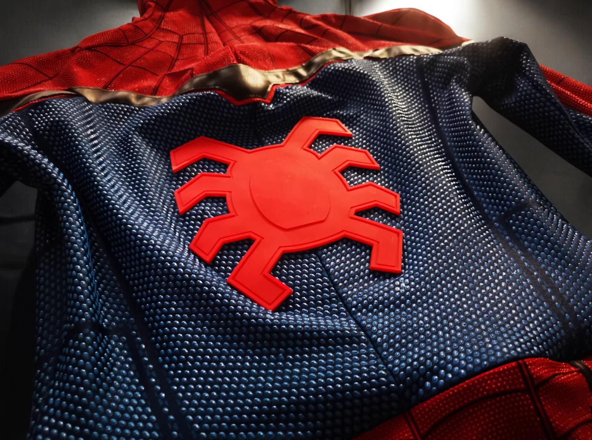 Tailor made ! Spiderman Life Size Wearable Suit From Homecoming