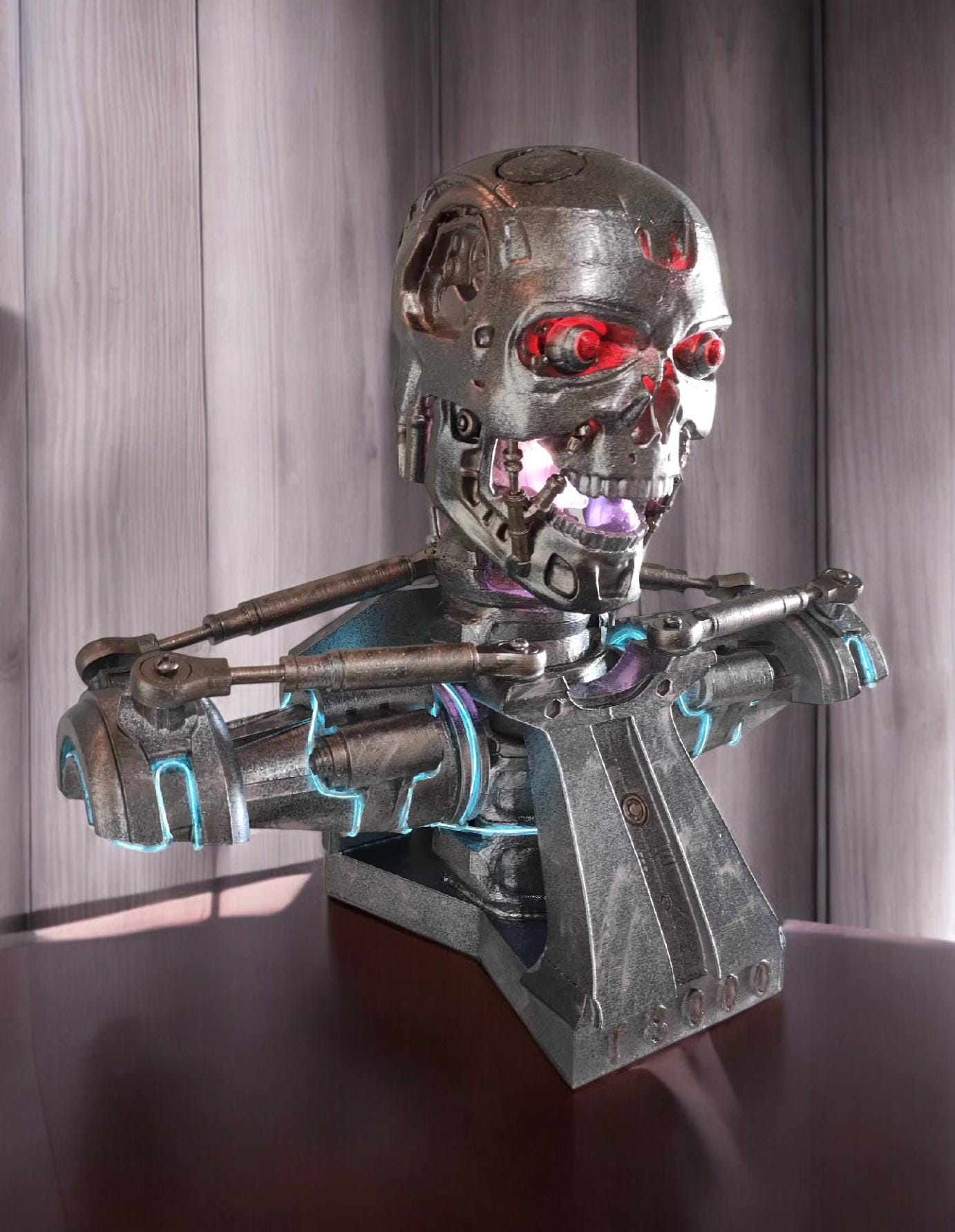 Terminator T800 Skull Bust 1:1 Scale LED Light-Up Statue