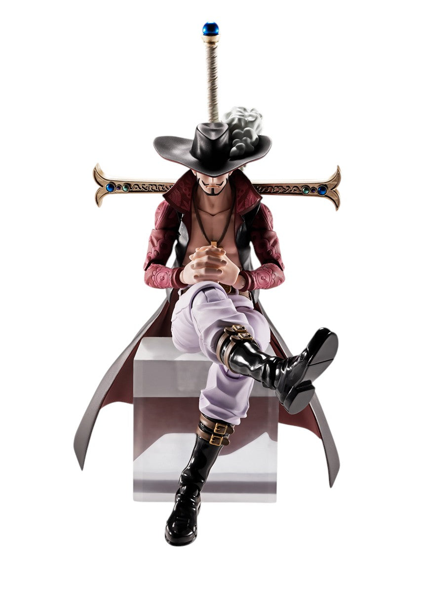 TAMASHII S.H.Figuarts Dracule Mihawk  Hawk-Eye 1/10 Scale Figure