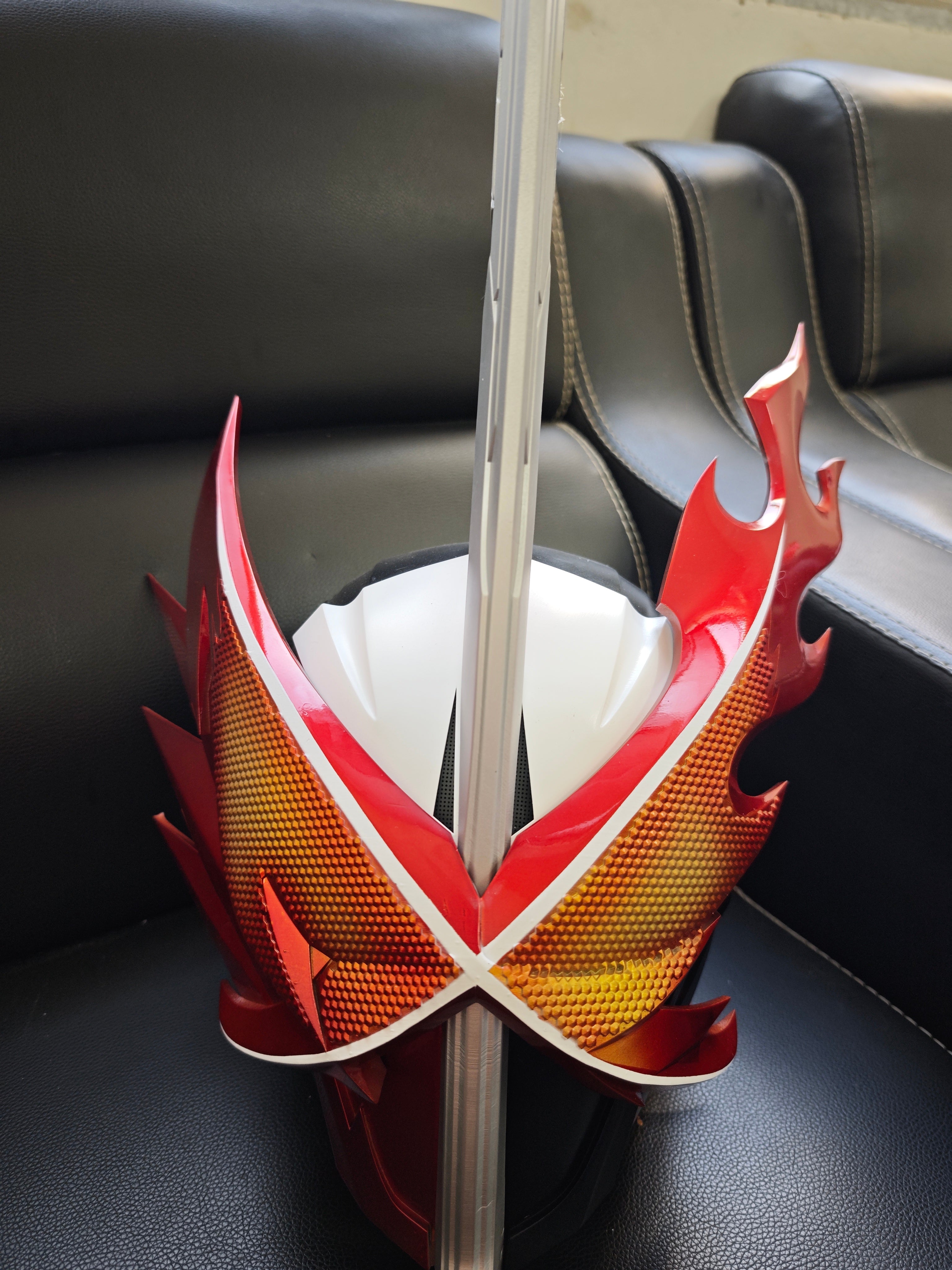 Kamen Rider Saber Helmet Kamen Brave Dragon Helmet 仮面ブレイブドラゴンヘルメット