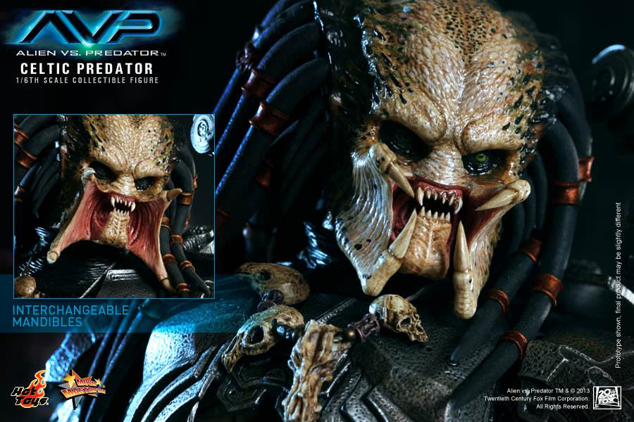 Hot Toys Alien VS Predator – Celtic Predator MMS221  1/6 Scale Figure