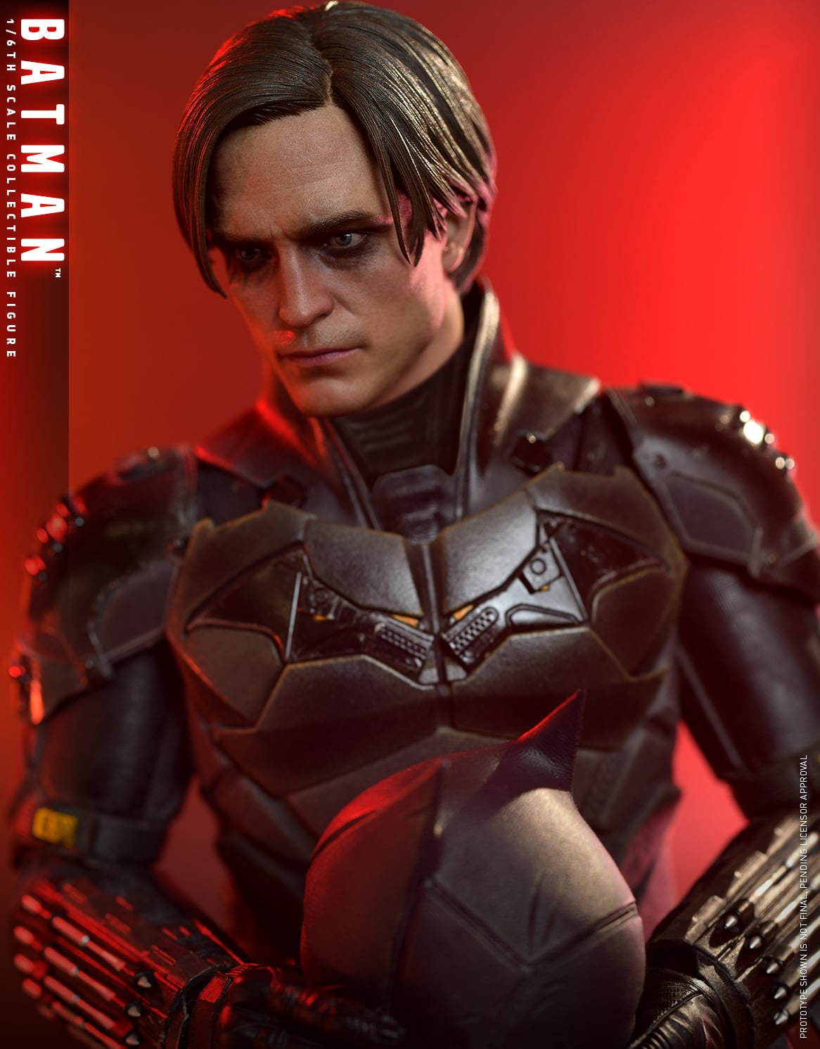 Hot Toys DC–DC The Batman Regular Edition MMS638 1/6 Scale Figure