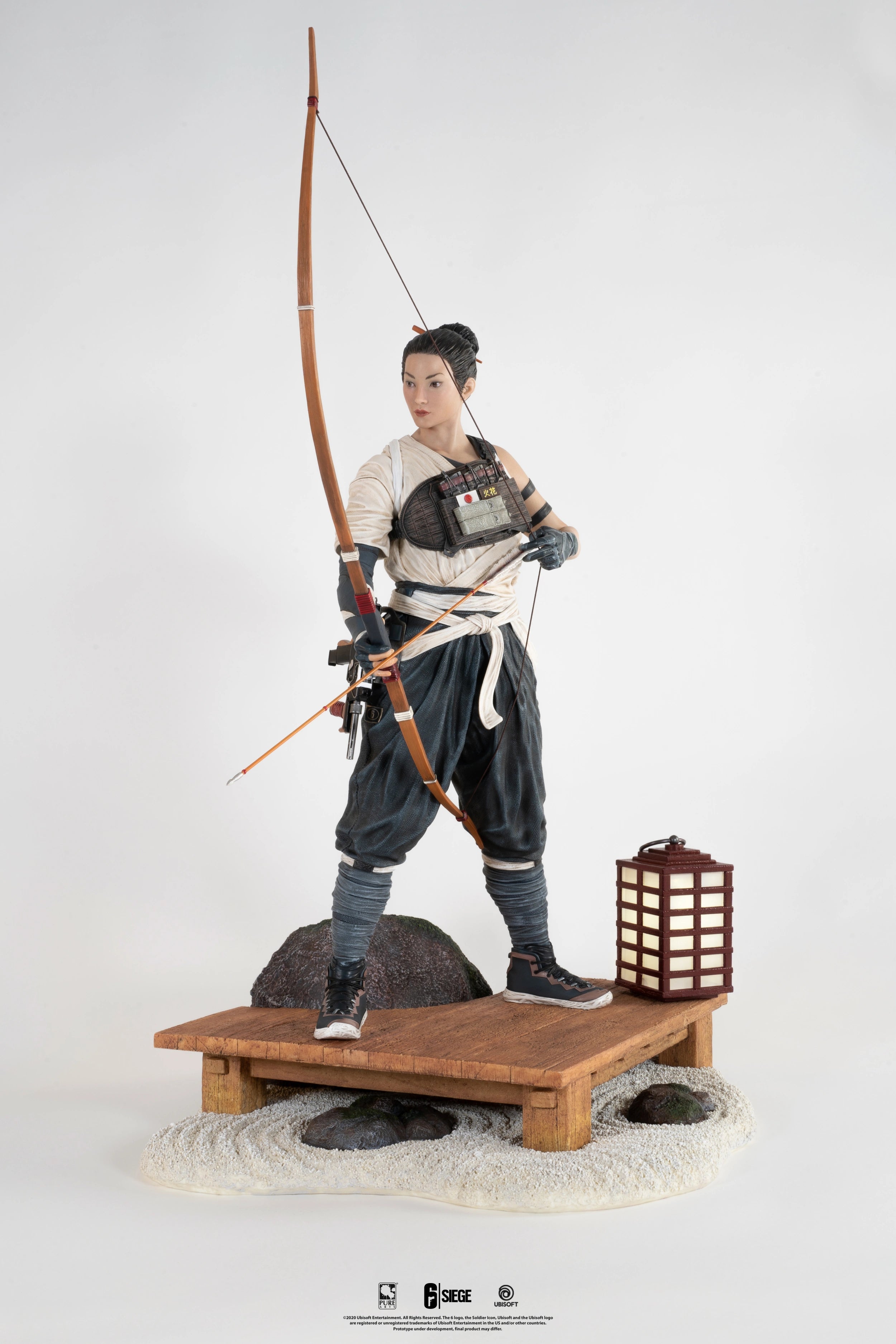 Six Siege - Hibana 1:4 Scale Statue