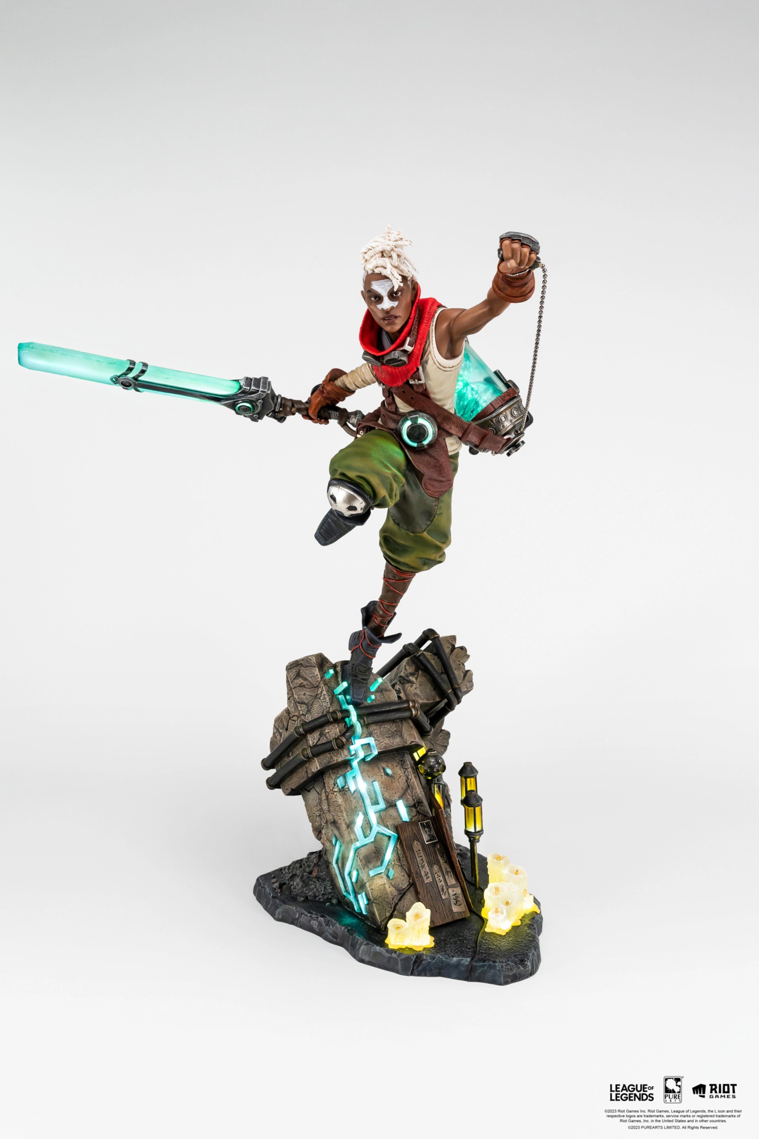 League Of Legends : Ekko 1:4 Scale Statue